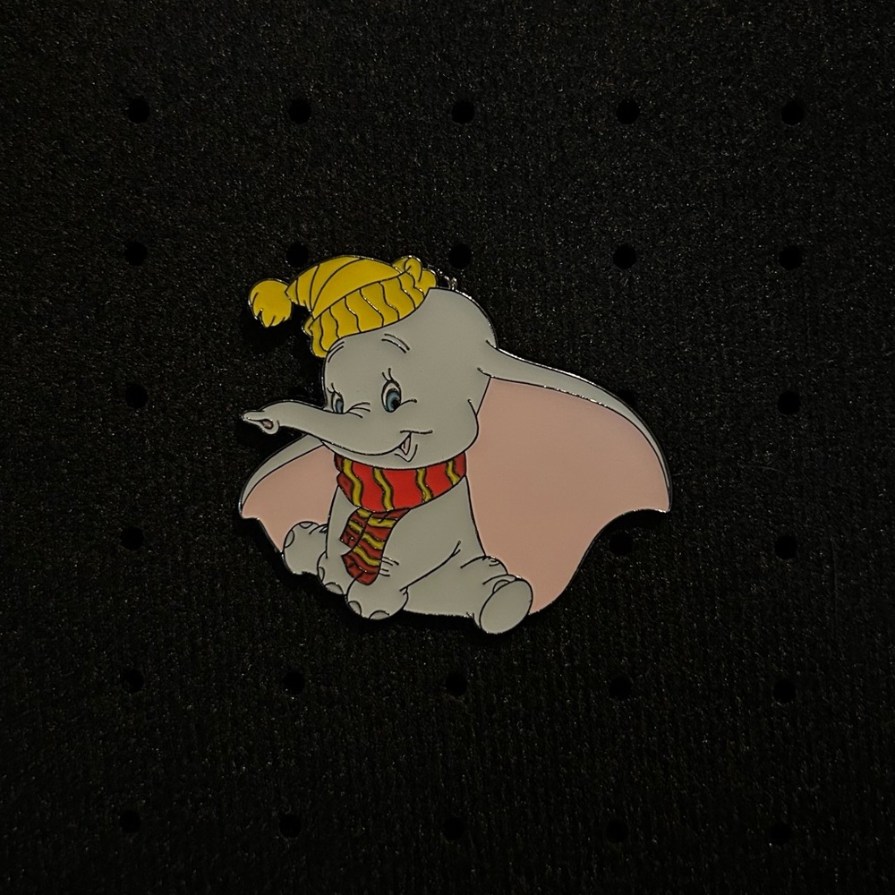 Dumbo Pin - Picture 2 of 4